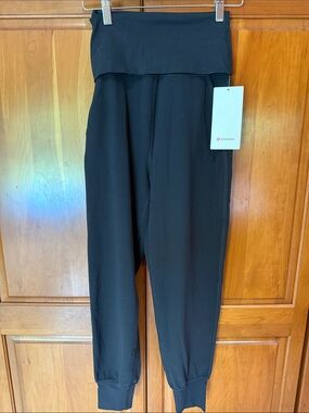 Lululemon align jogger size 2
